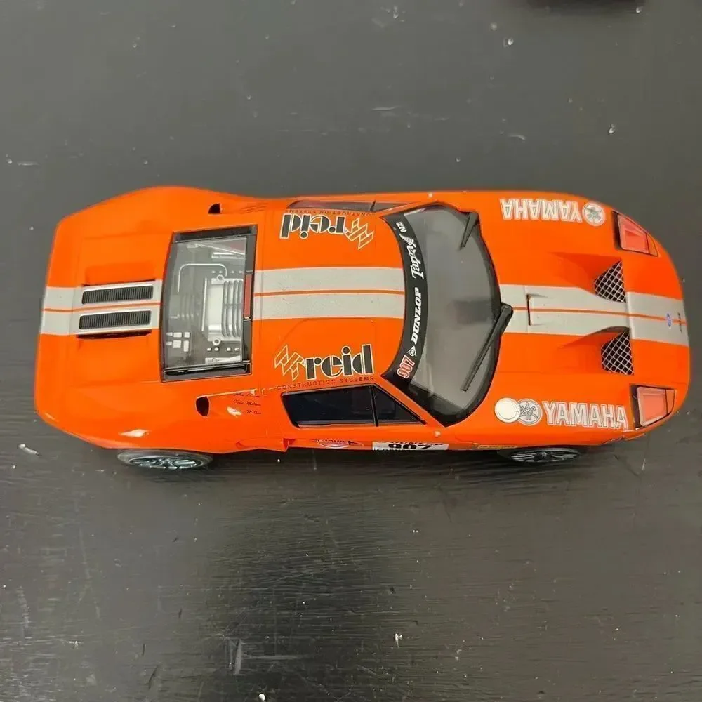 Scalextric 1:32 scale plastic slot cars